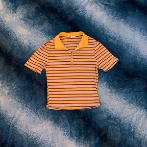 Yellow zip up collar shirt!